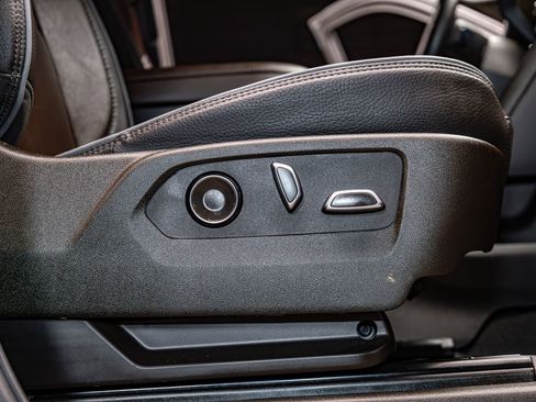 Used 2025 GMC Sierra 2500 Denali w/ Denali Reserve Package image 30