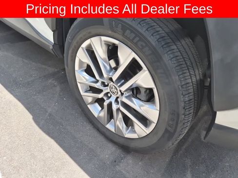 Used 2021 Toyota RAV4 XLE Premium FWD image 14