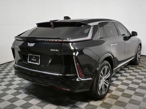 Used 2024 Cadillac Lyriq Luxury w/ Nappa Leather Package AWD/4WD image 3