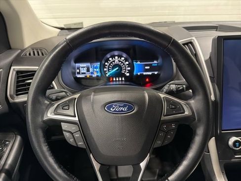 Used 2023 Ford Edge SEL image 14