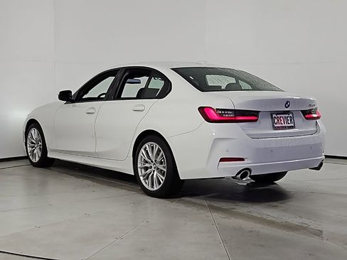 Used 2023 BMW 330i Sedan w/ Driving Assistance Package image 9
