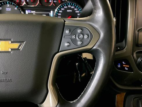 Used 2018 Chevrolet Silverado 1500 High Country image 24
