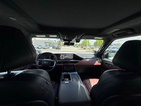 Certified 2025 INFINITI QX80 Autograph w/ Premium Cargo Package AWD/4WD image 2