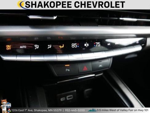 Used 2024 Cadillac XT4 Premium Luxury AWD/4WD image 19
