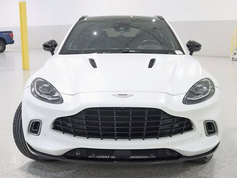 Used 2021 Aston Martin DBX AWD/4WD image 8