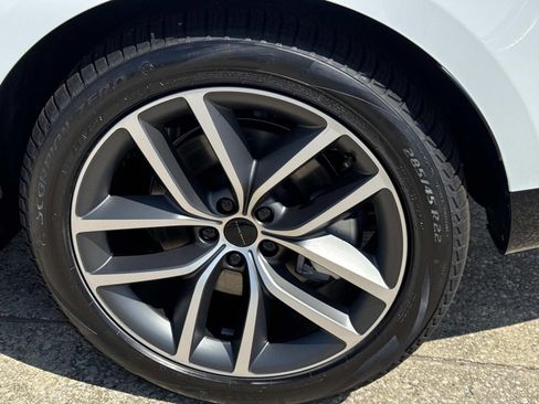 New 2026 Land Rover Range Rover SE AWD/4WD image 3