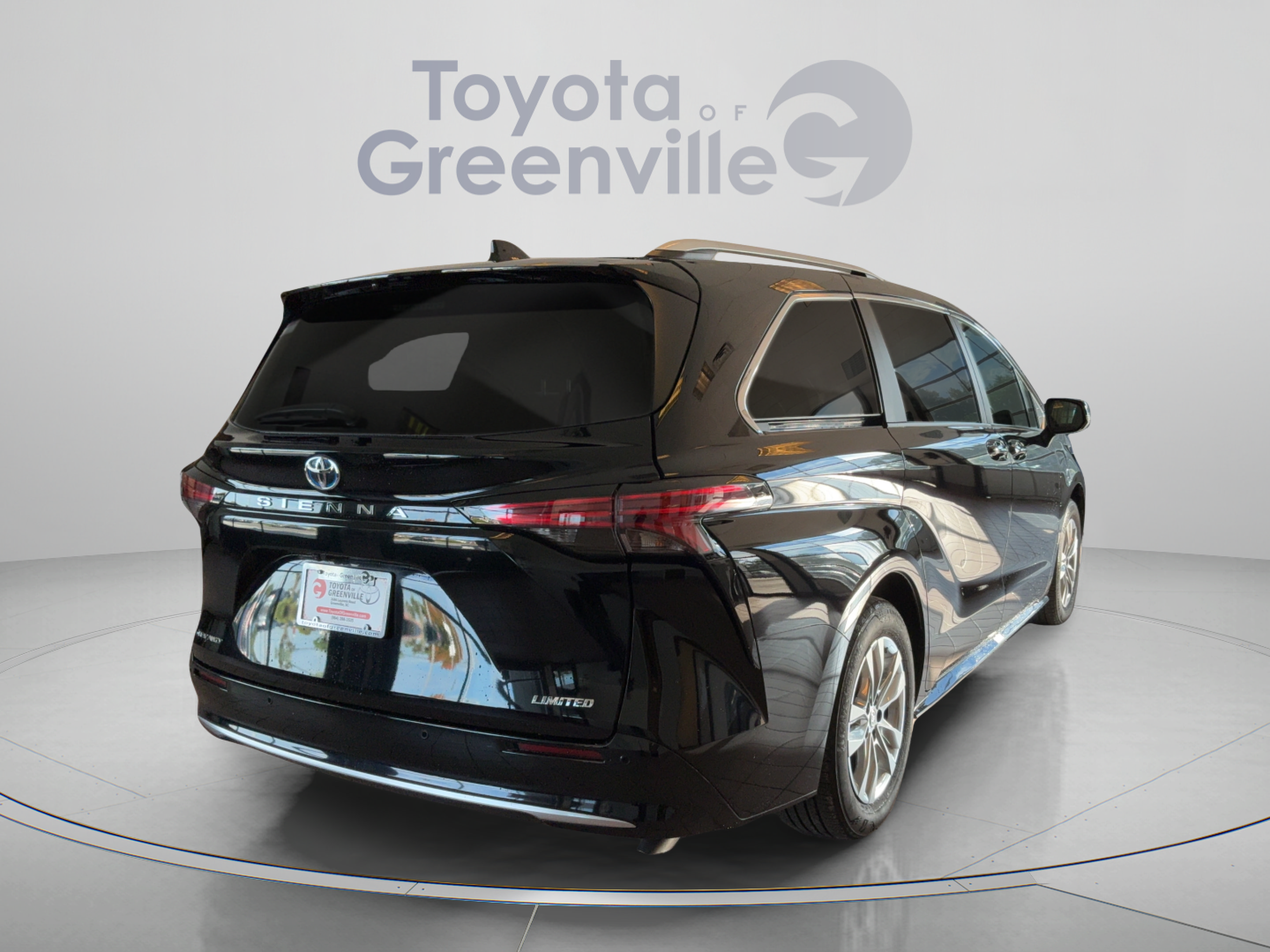 Certified 2025 Toyota Sienna Limited AWD/4WD image 6