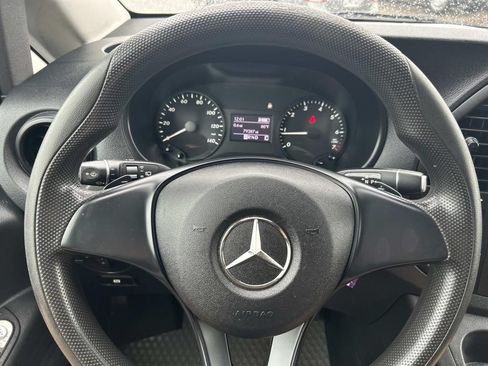 Used 2016 Mercedes-Benz Metris image 24