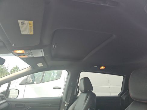 Used 2023 Honda Odyssey Sport image 17