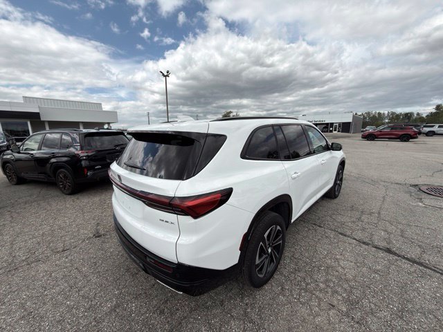 Used 2026 Buick Enclave Sport Touring FWD image 4