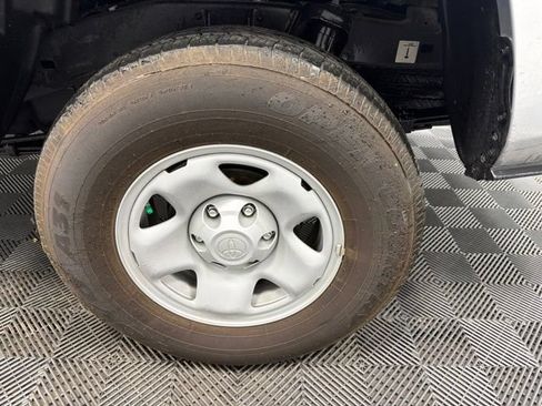 Used 2023 Toyota Tacoma SR RWD image 9