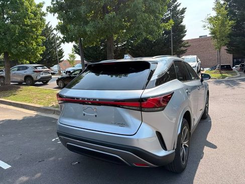 Used 2023 Lexus RX 350 Premium w/ Accessory Package AWD/4WD image 12