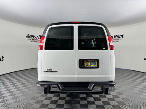 Used 2024 Chevrolet Express 2500 w/ Driver Convenience Package image 7