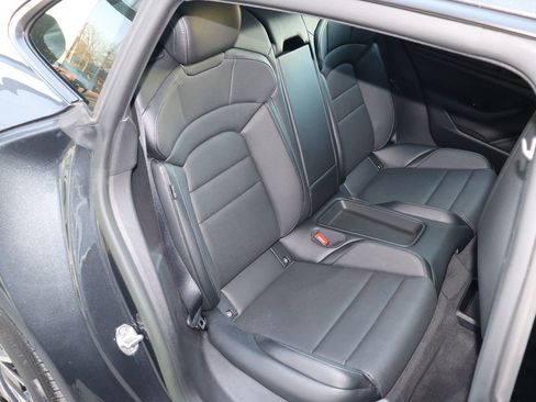 Used 2022 Porsche Taycan 4 Cross Turismo image 42