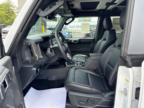 New 2026 Ford Bronco Badlands w/ Sasquatch Package AWD/4WD image 22