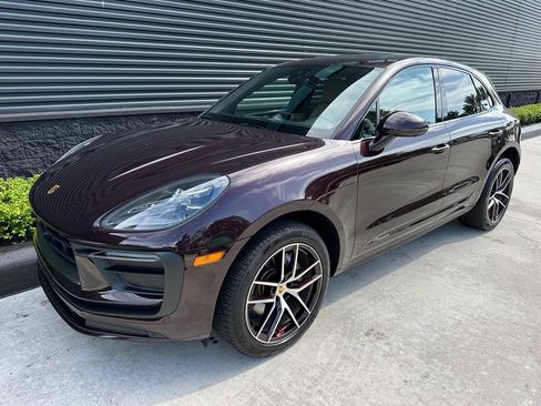Certified 2024 Porsche Macan AWD/4WD image 7