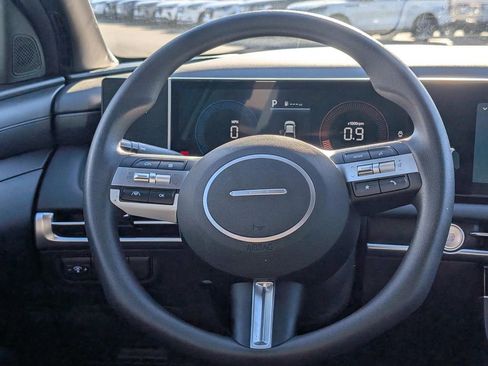 Used 2025 Hyundai Santa Cruz SE image 14