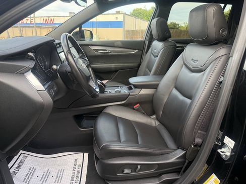 Used 2024 Cadillac XT6 Luxury FWD image 13