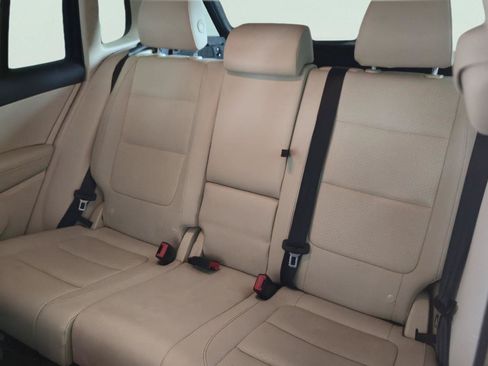 Used 2017 Volkswagen Tiguan S FWD image 24