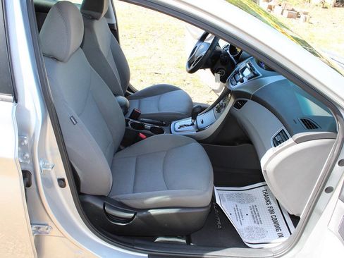 Used 2013 Hyundai Elantra GLS w/ Preferred Pkg image 37