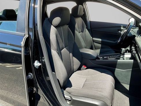 Used 2024 Honda Accord Sport image 30
