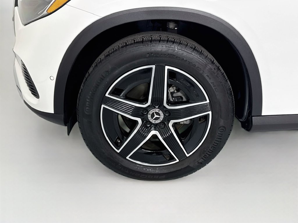 Certified 2026 Mercedes-Benz GLC 300 image 30