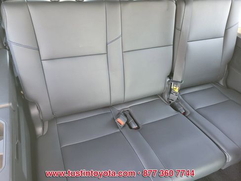 Certified 2024 Toyota Sequoia Platinum AWD/4WD image 15
