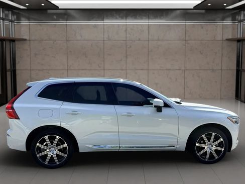 Used 2020 Volvo XC60 T5 Inscription FWD image 2