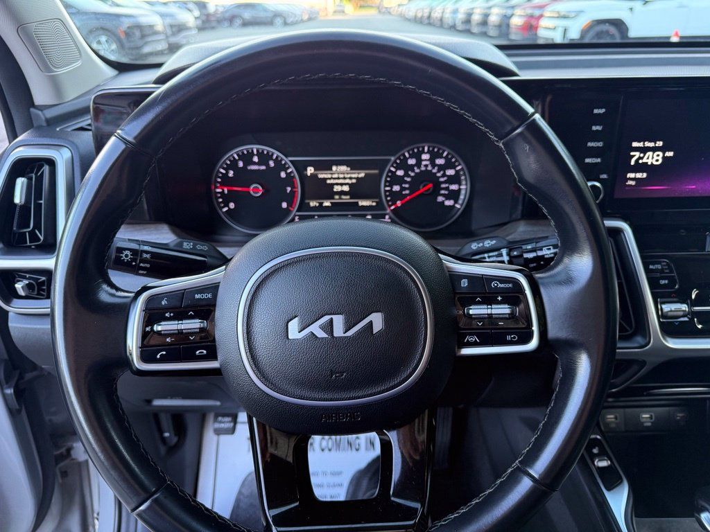 Used 2022 Kia Sorento S AWD/4WD image 18