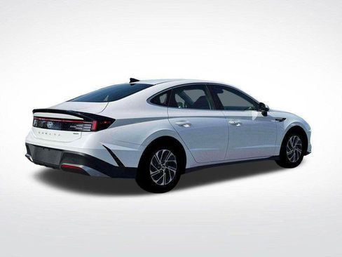 New 2026 Hyundai Sonata Blue FWD image 7