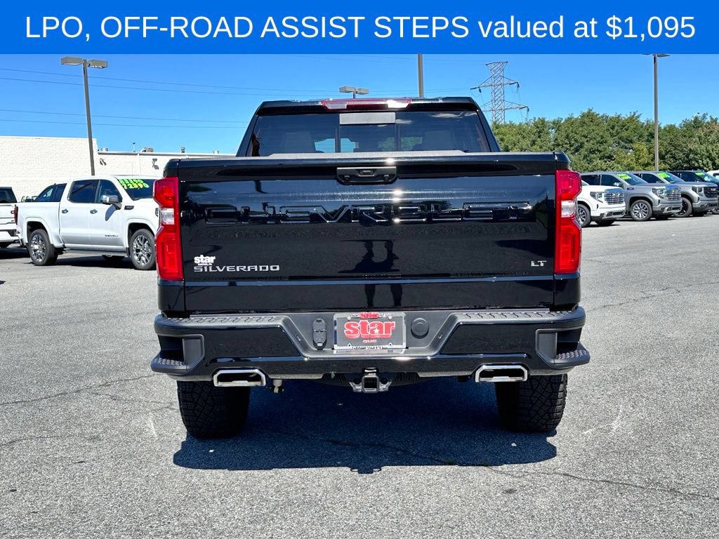 Used 2024 Chevrolet Silverado 1500 LT Trail Boss w/ Convenience Package II AWD/4WD image 9