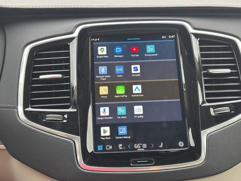 Used 2024 Volvo XC90 B6 Ultimate w/ Lounge Package image 21