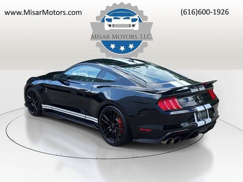 Used 2020 Ford Mustang Shelby GT500 w/ Technology Package RWD image 7