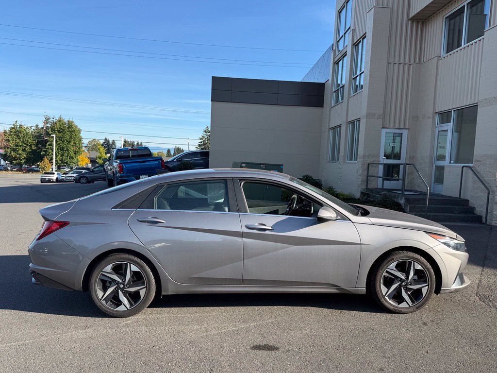 Certified 2023 Hyundai Elantra Limited w/ Cargo Package FWD image 5