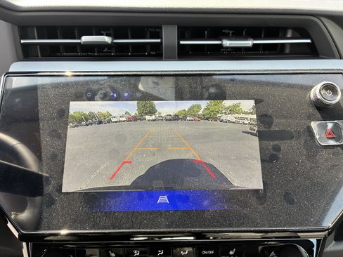 New 2027 Chevrolet Bolt LT w/ Comfort Package FWD image 32