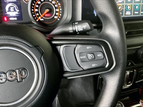 Used 2026 Jeep Wrangler Sport image 22