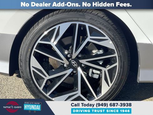 Used 2023 Hyundai Ioniq 6 SEL RWD image 11