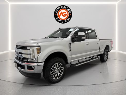 Used 2019 Ford F250 Lariat w/ Lariat Ultimate Package AWD/4WD image 3