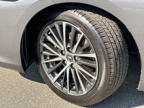 Used 2023 Lexus ES 250 w/ Premium Package image 40