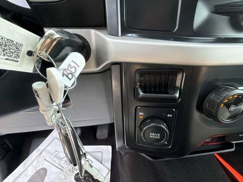 Used 2021 Ford F150 XLT AWD/4WD image 16
