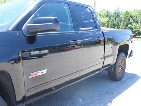 Used 2016 Chevrolet Silverado 1500 LT w/ Midnight Edition AWD/4WD image 42