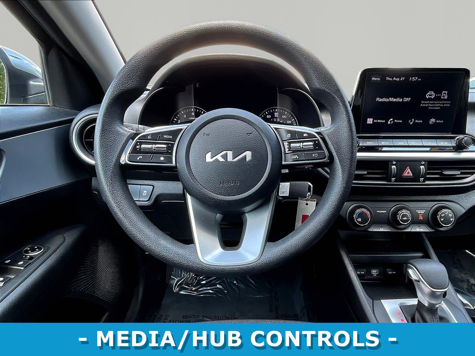 Used 2023 Kia Forte LXS w/ LXS Technology Package FWD image 8