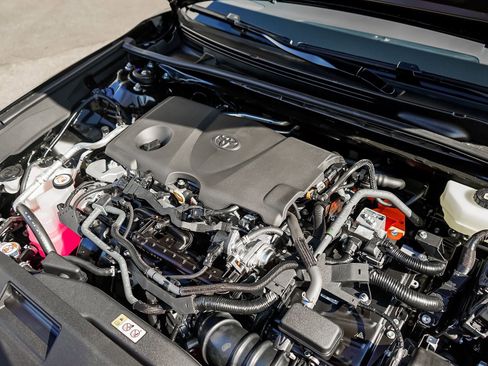 New 2026 Toyota Camry SE image 7