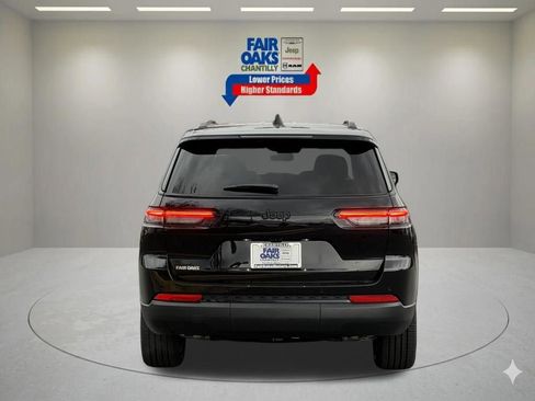 New 2025 Jeep Grand Cherokee L Laredo AWD/4WD image 7