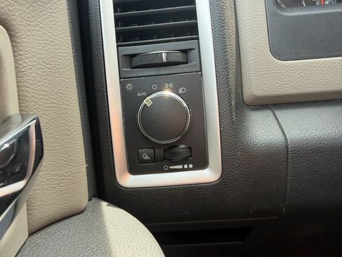 Used 2012 RAM 1500 Classic SLT AWD/4WD image 20