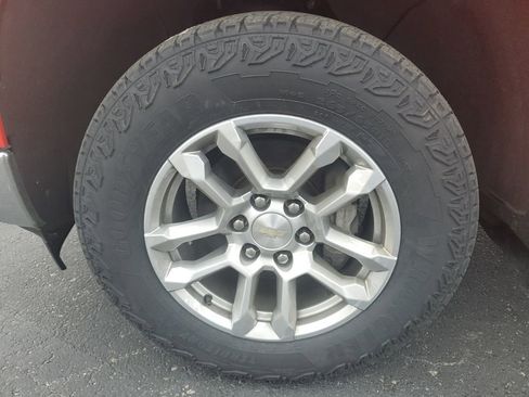 Used 2022 Chevrolet Silverado 1500 LT image 9