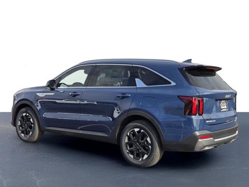 New 2026 Kia Sorento S image 11