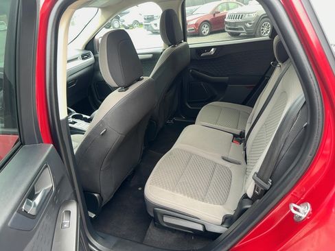 Used 2020 Ford Escape SE AWD/4WD image 9