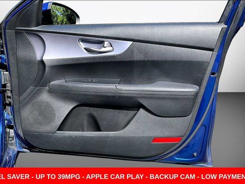 Used 2022 Kia Forte LXS FWD image 25