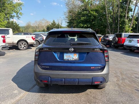 Used 2025 Nissan Kicks SR w/ Interior Electronics Package AWD/4WD image 8